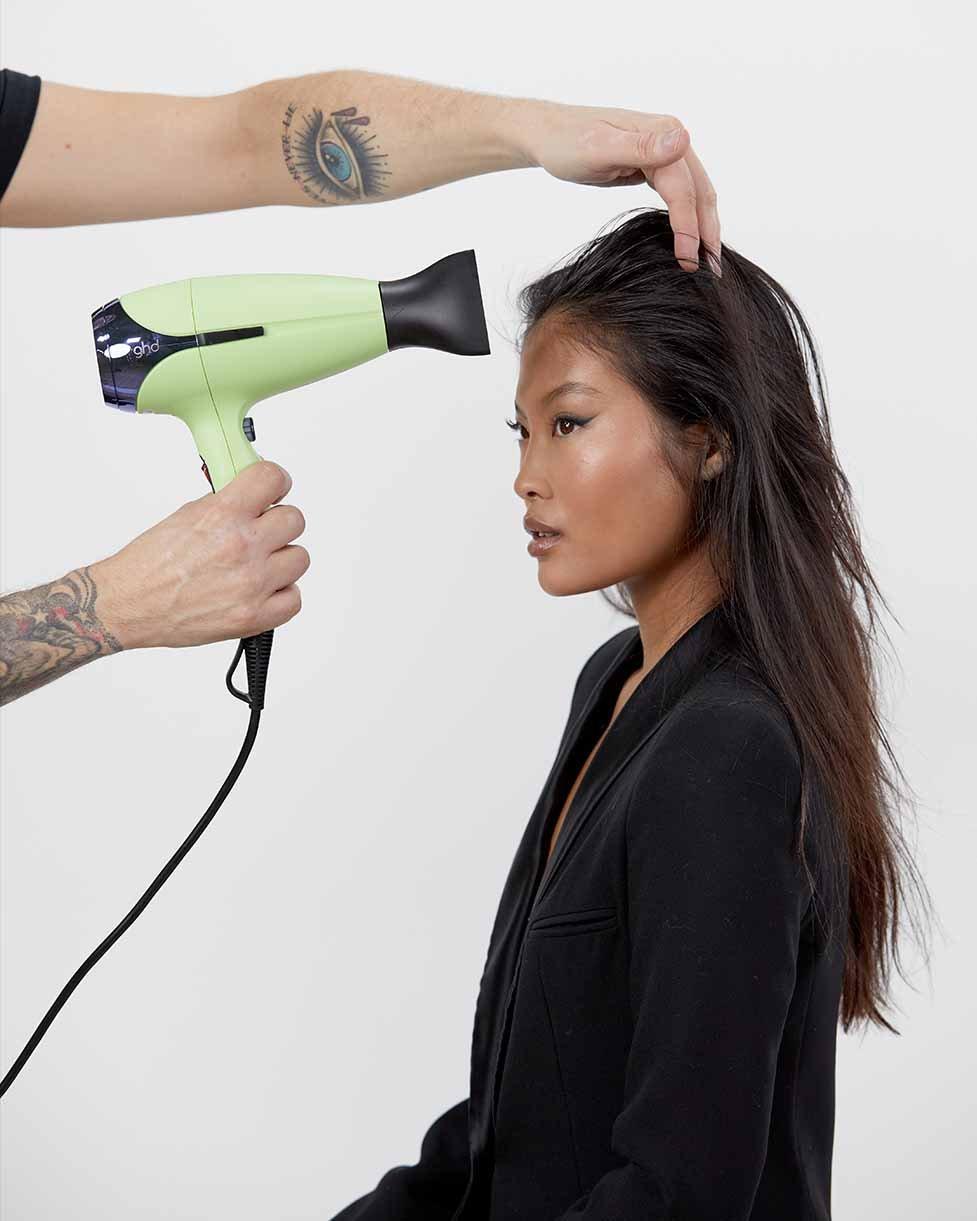 Rave Wave Frisur Schritt 1