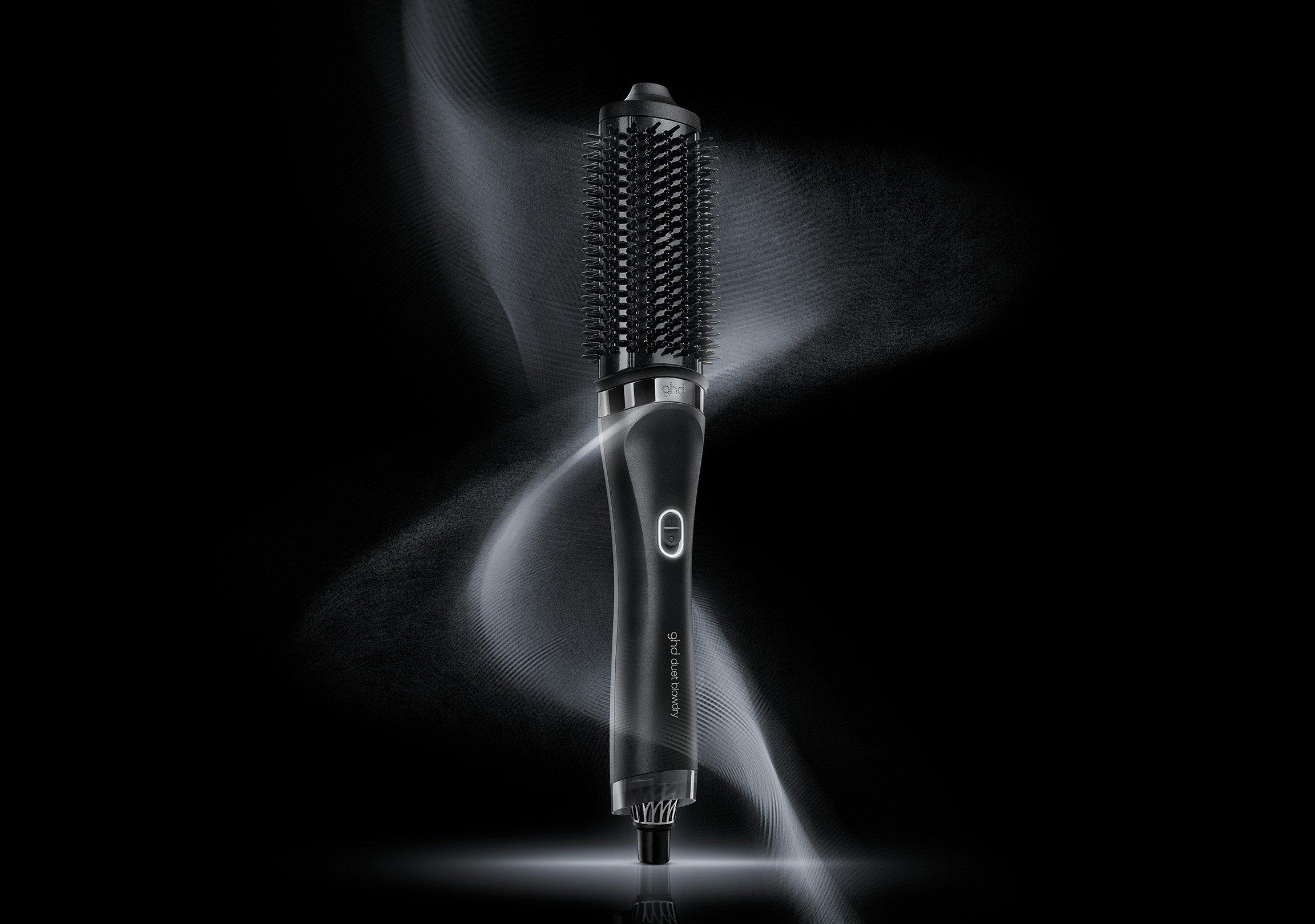 IMAGERY OF THE DUET BLOWDRY