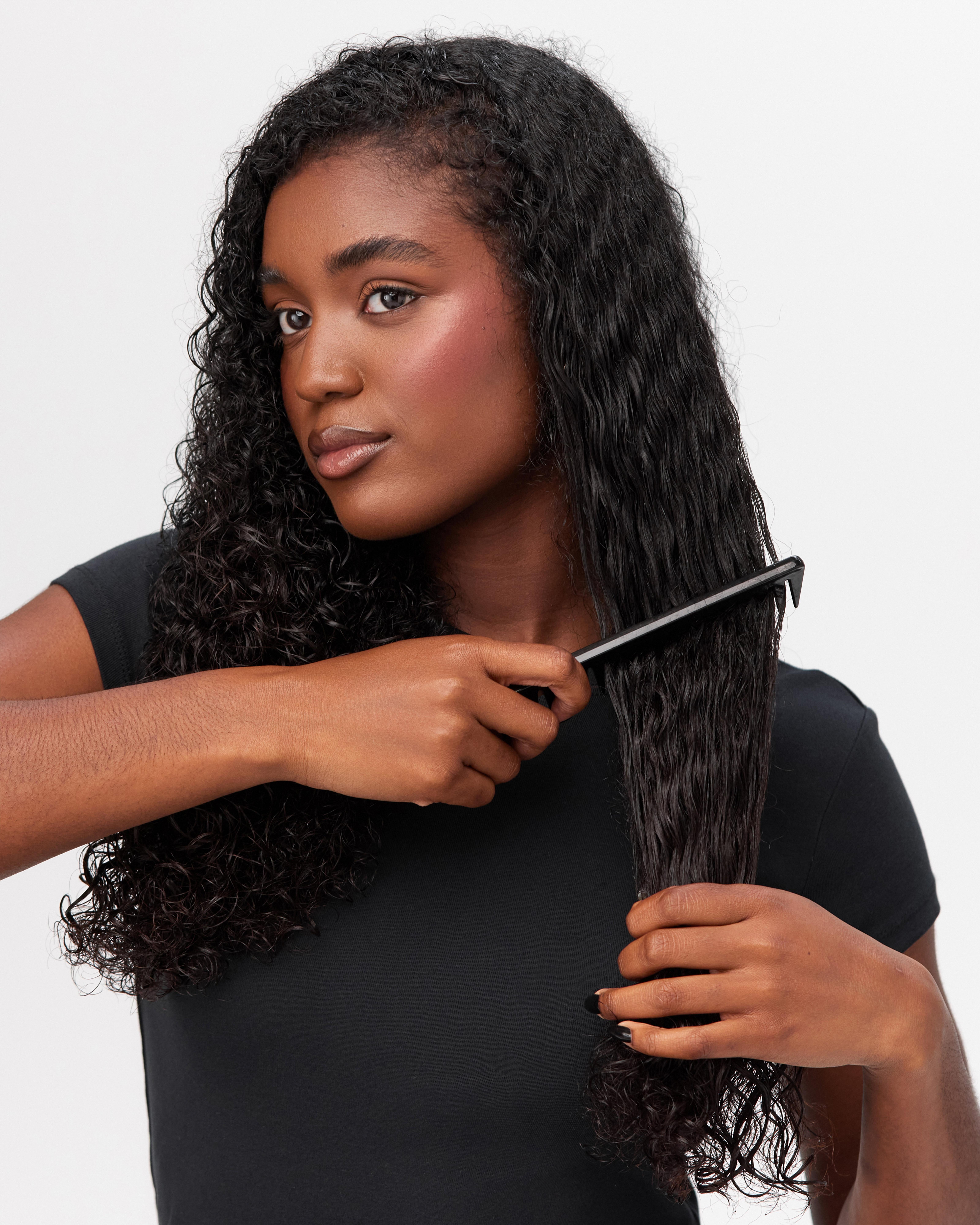 using the ghd detangling comb&nbsp;