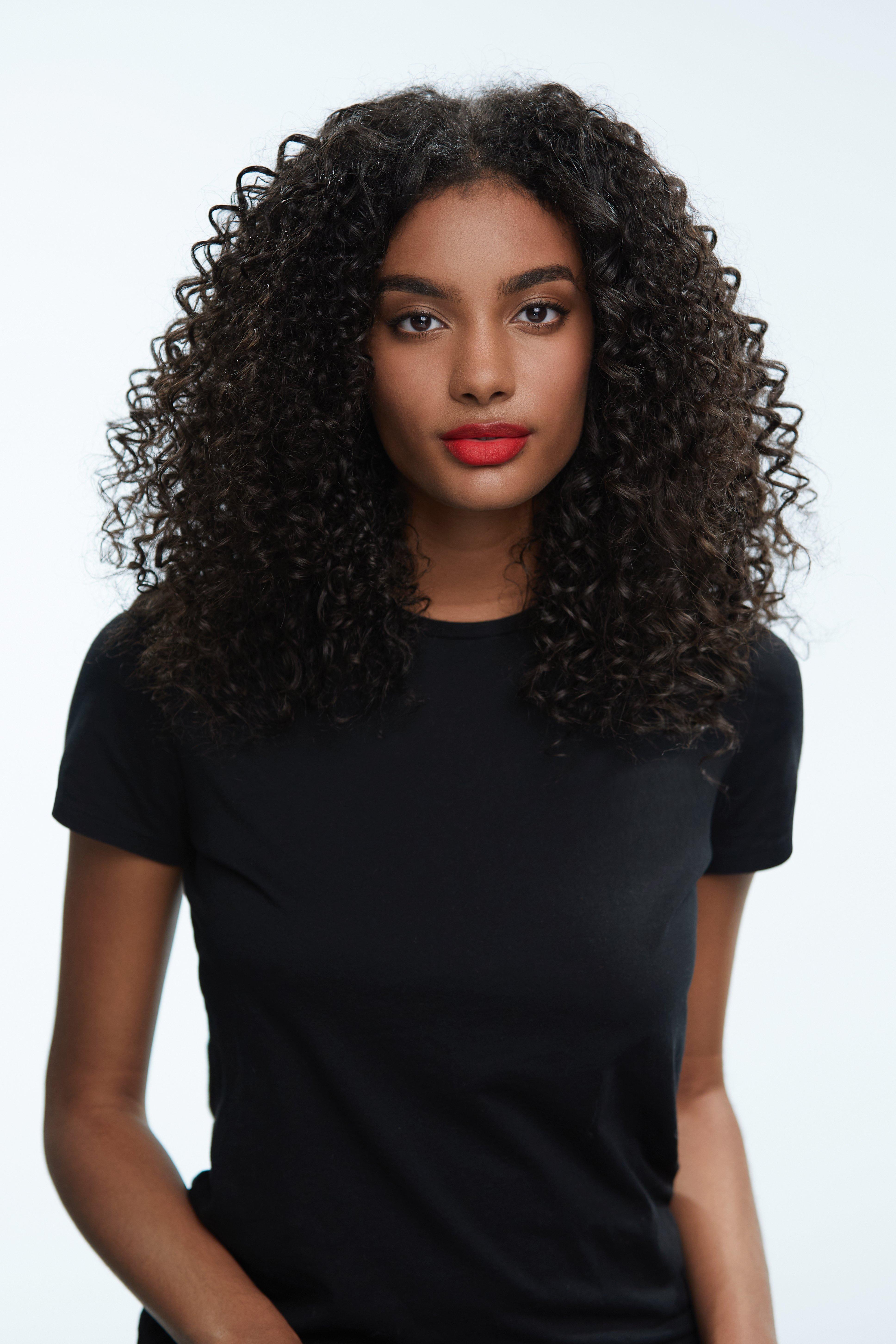 THINWAND22_Social_SelfStyle_DefiningNaturalCurls_SBSFinalLook_HR_RGB_PRT_exp0725.jpg