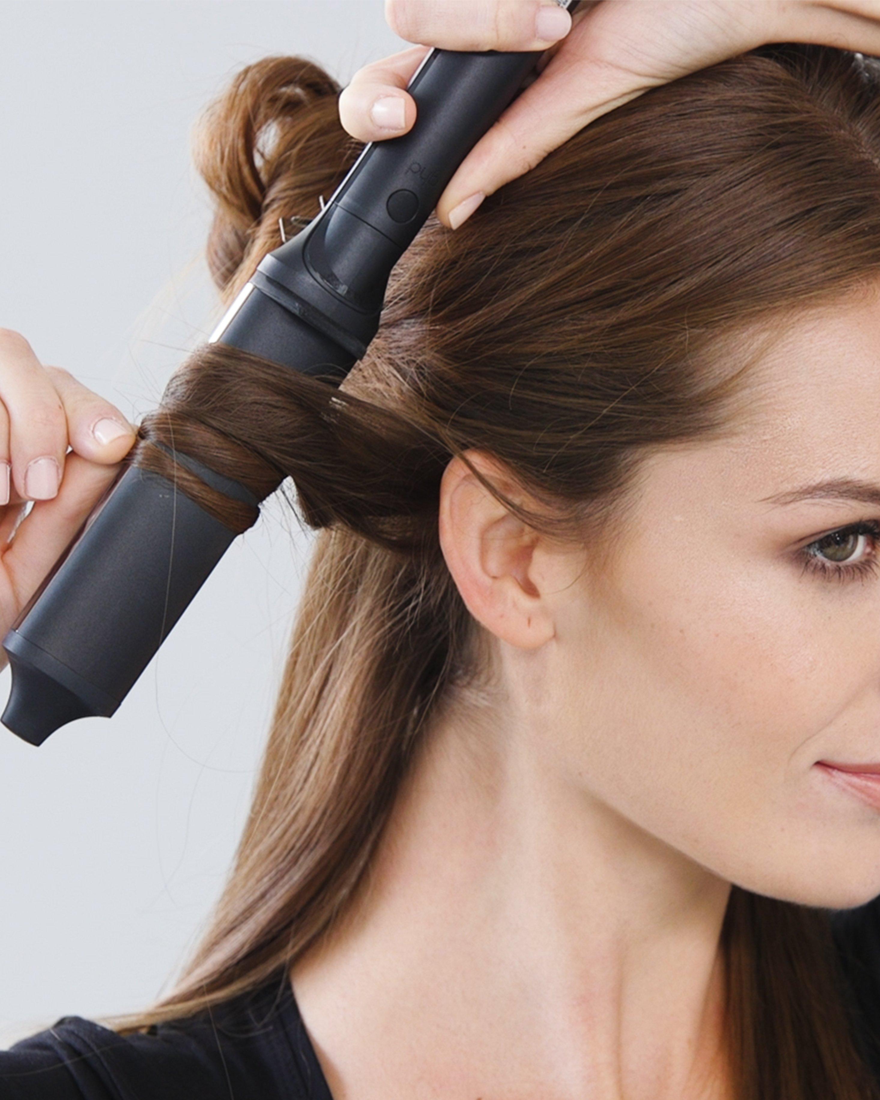 Tousled_Top_Knot_With_Curls_Step_4@3x.jpg