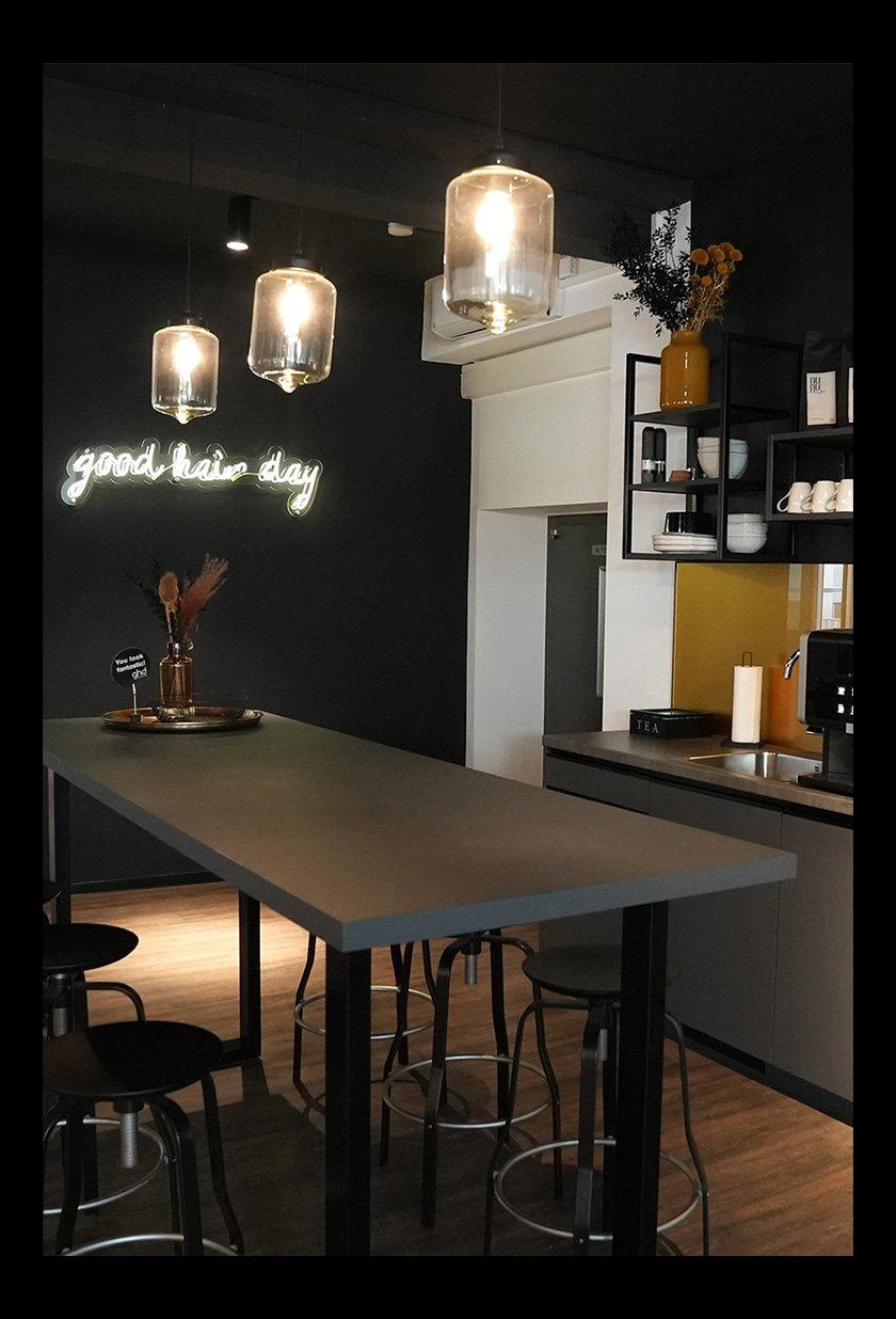 Stehtisch im ghd Townhouse in Stuttgart