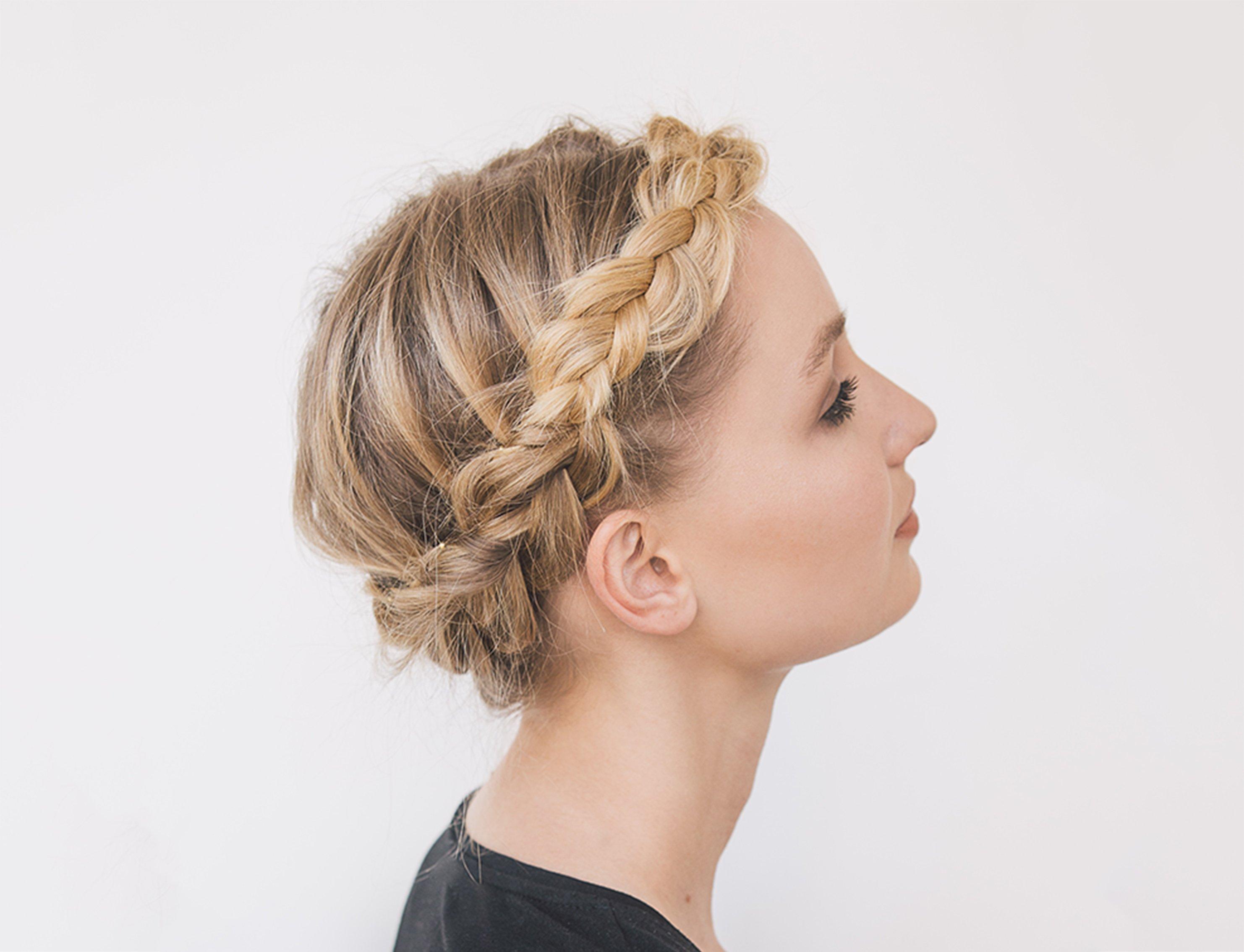 Voluminous_Hairstyles_For_Fine_Hair_Crown_Braids_SplitBanner@3x.jpg