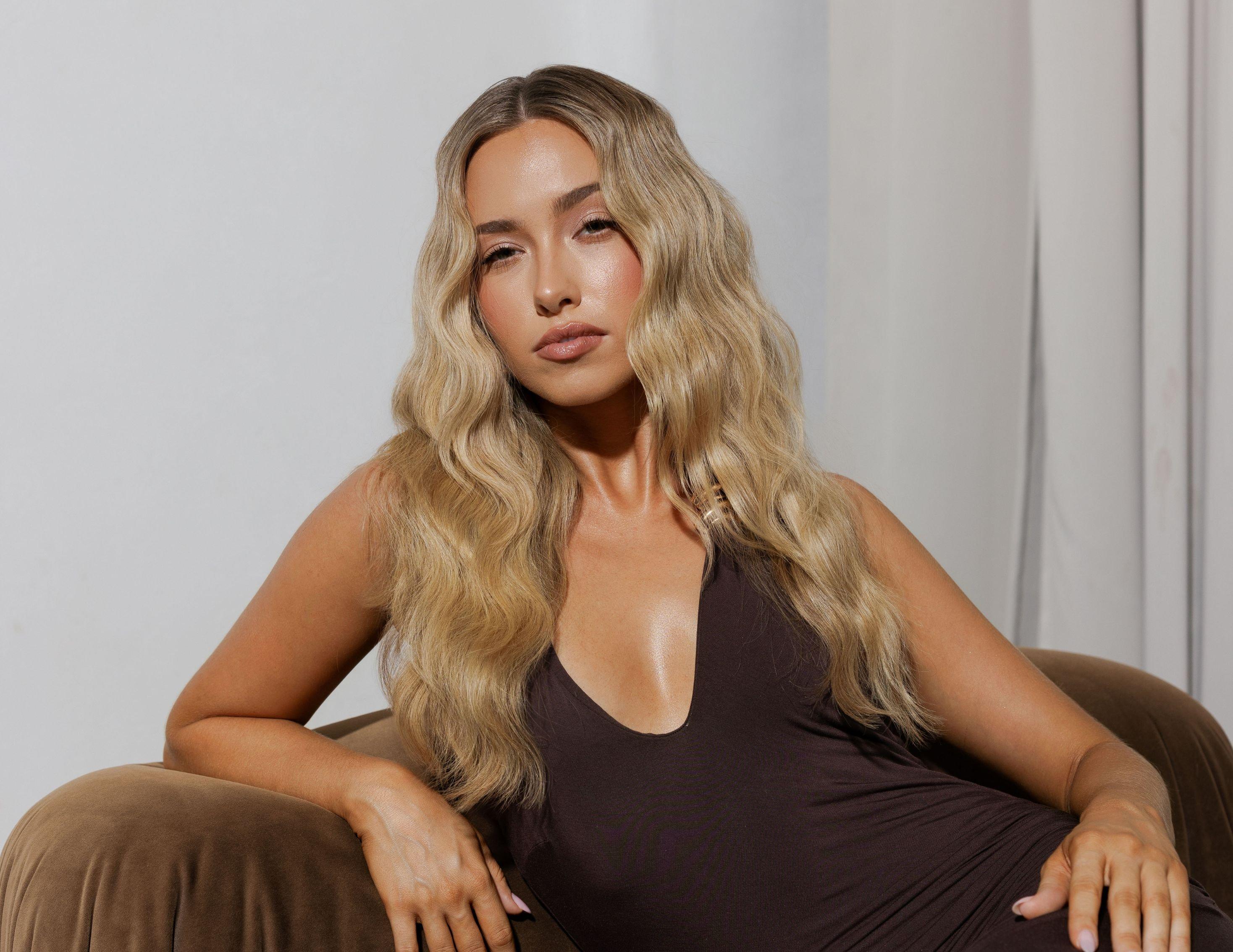 WavyHairstyles_ParentSplitBanner.jpg
