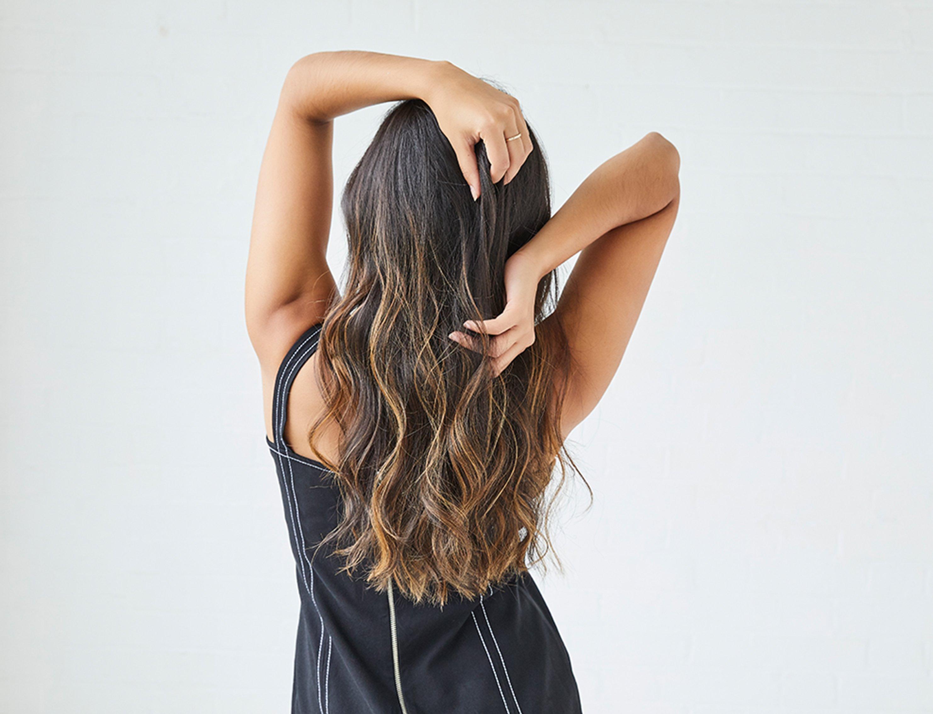 Wavy_Festival_Hairstyles_Cascading_Mermaid_Waves_FiftyFifty3@3x.jpg