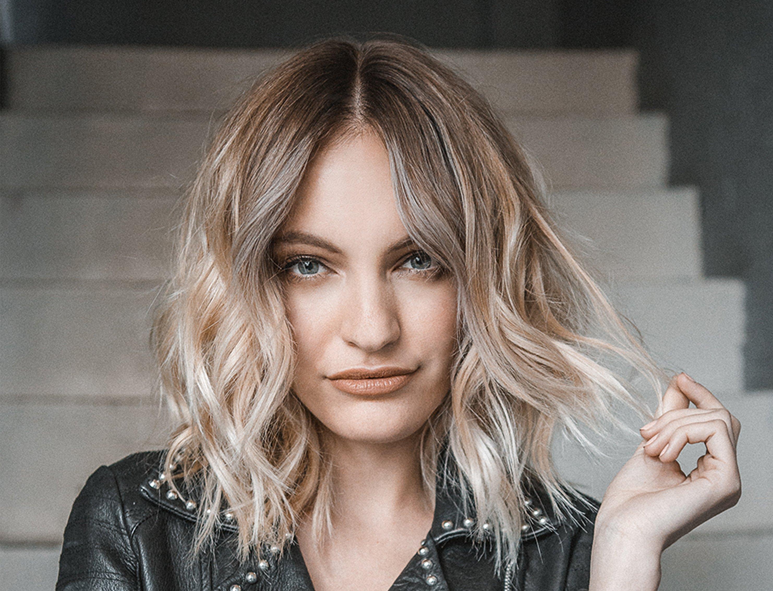 Wavy_Festival_Hairstyles_Textured_Tresses_FiftyFifty2@3x.jpg