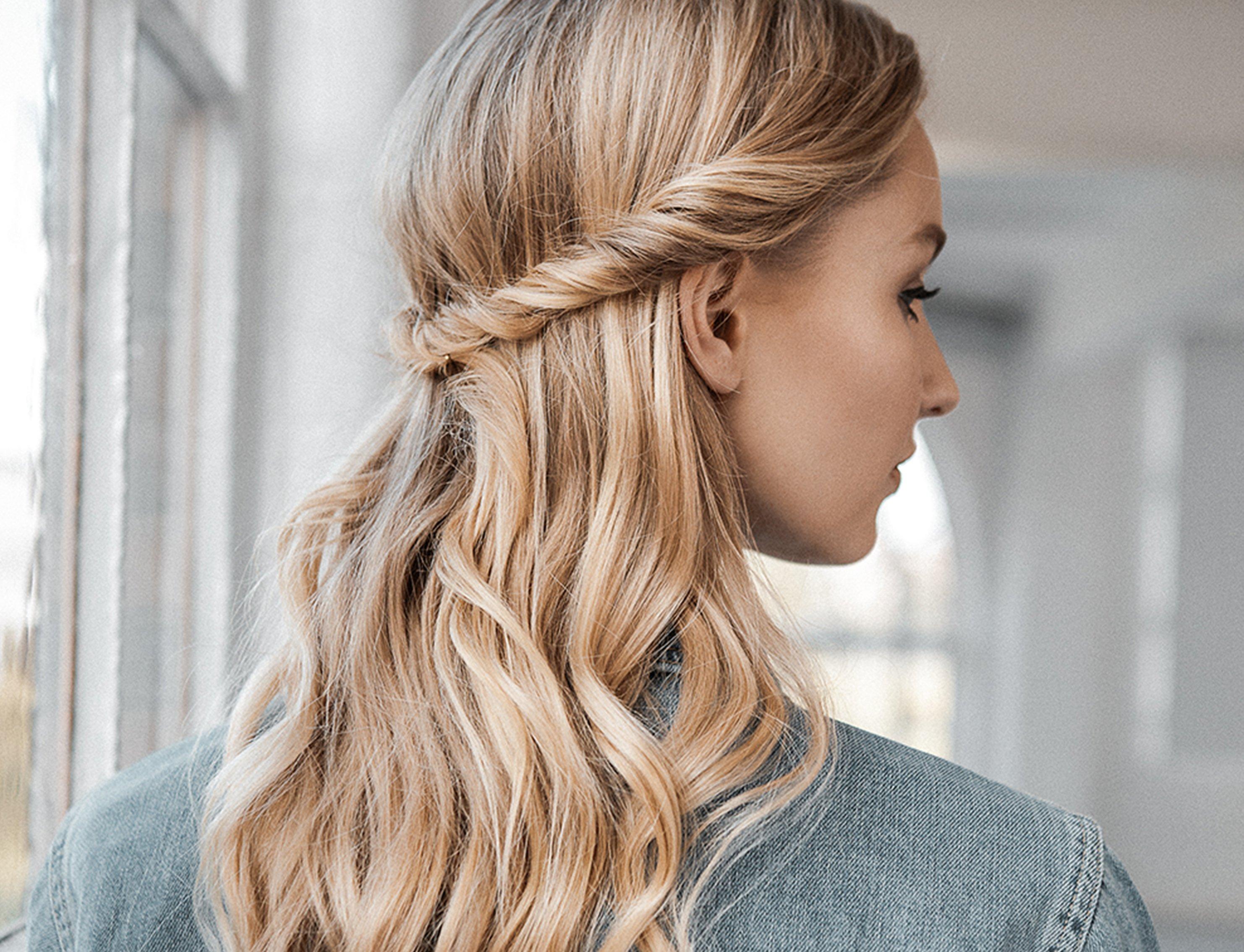 Wedding4LongHair_CurlyHalfUpdo_SBS.jpg
