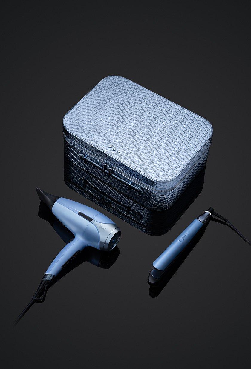 ghd deluxe gift set in icy blue