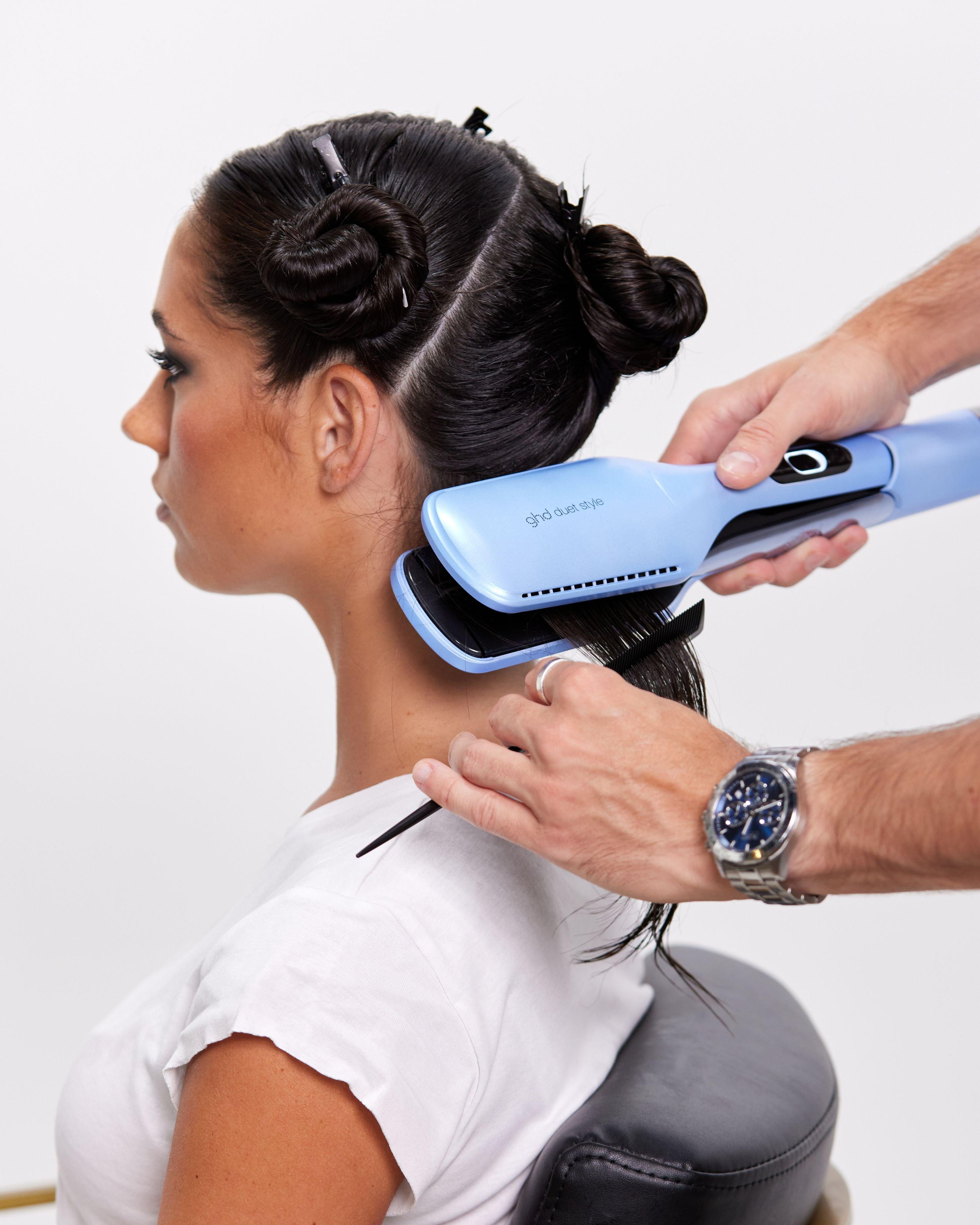 Xmas24_Hairstyles_AdornedPony_Step3.jpg