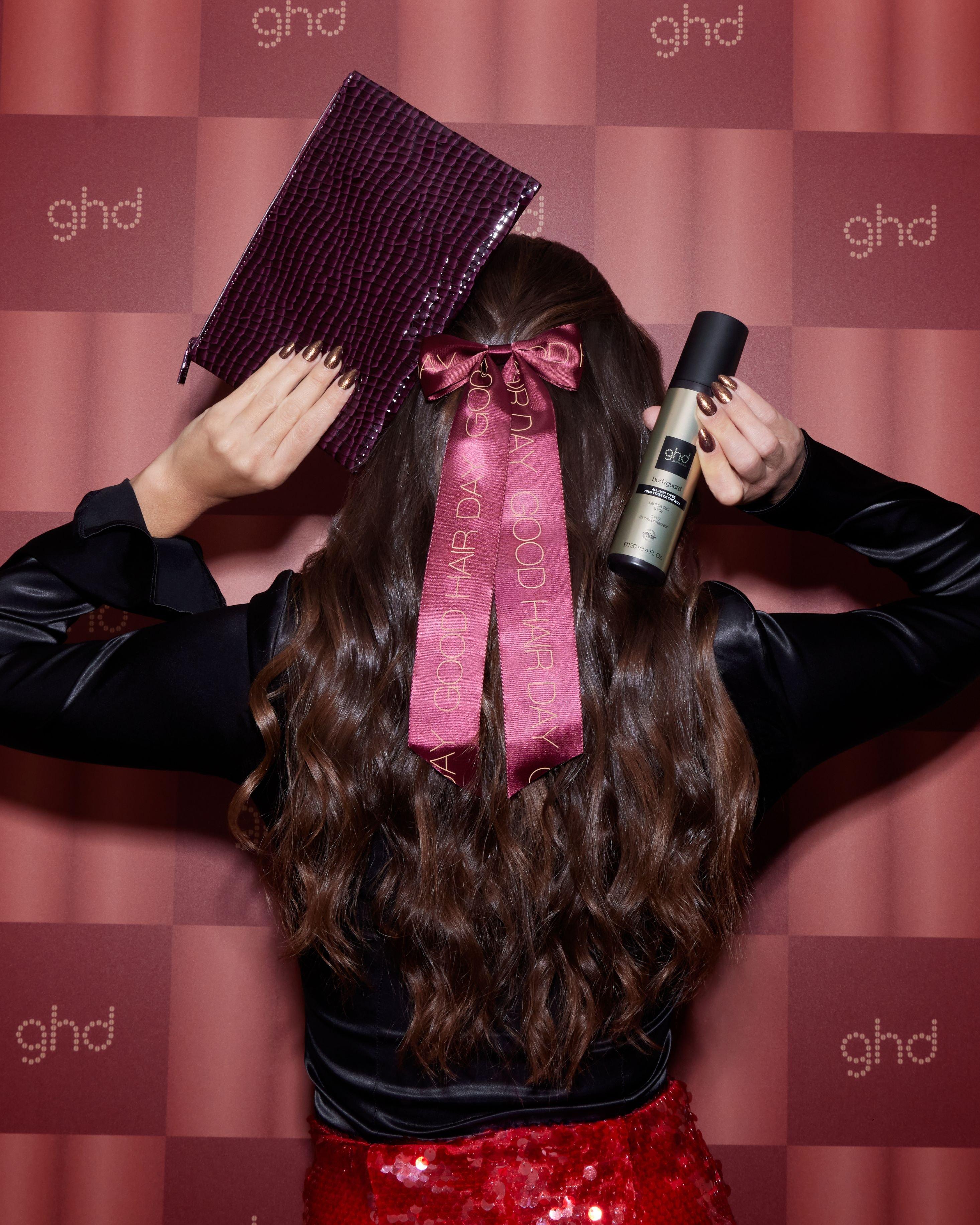 ghdNew_Xmas25_GiftGift