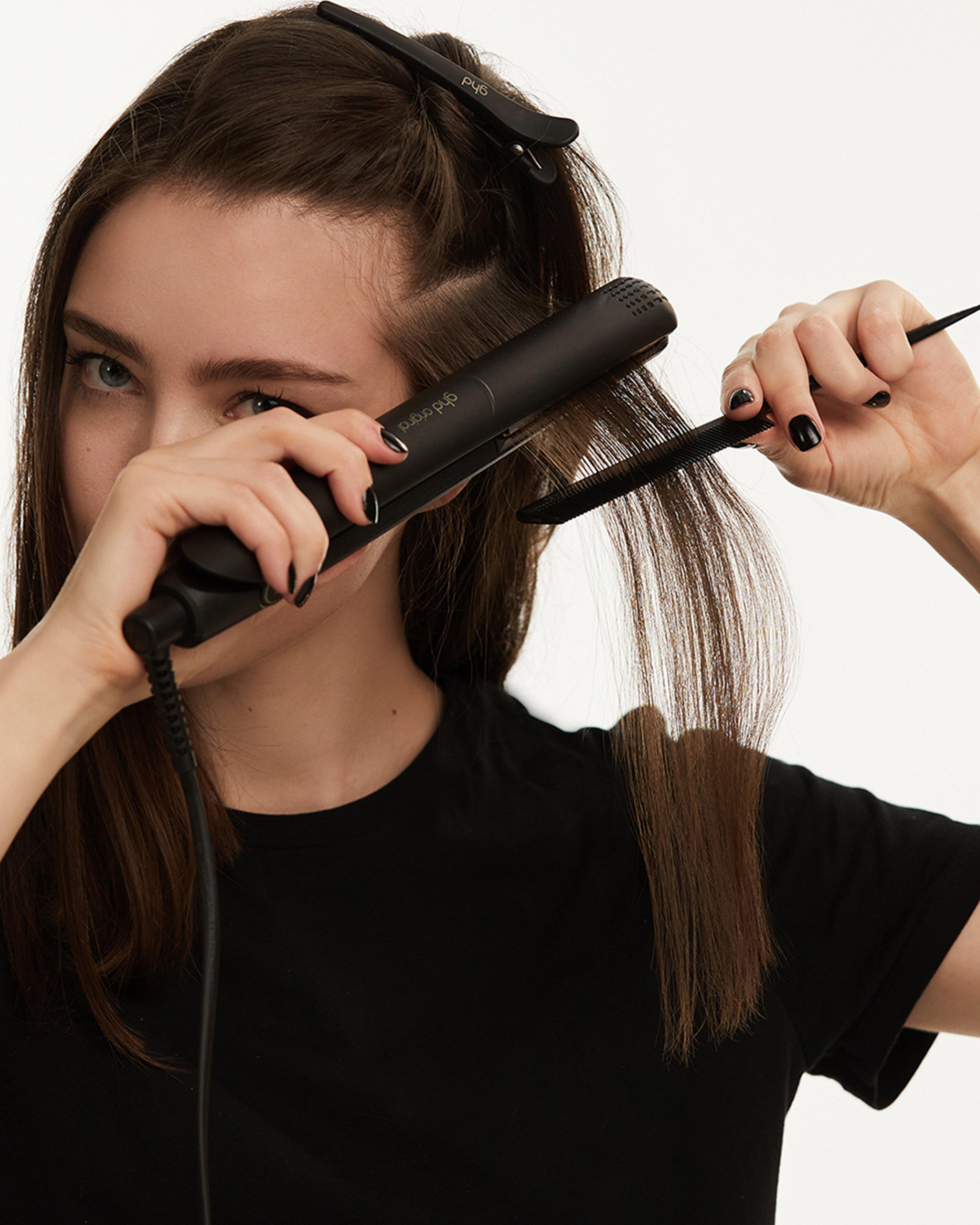 ghdStraight_NewOriginal_Step3@3x.jpg